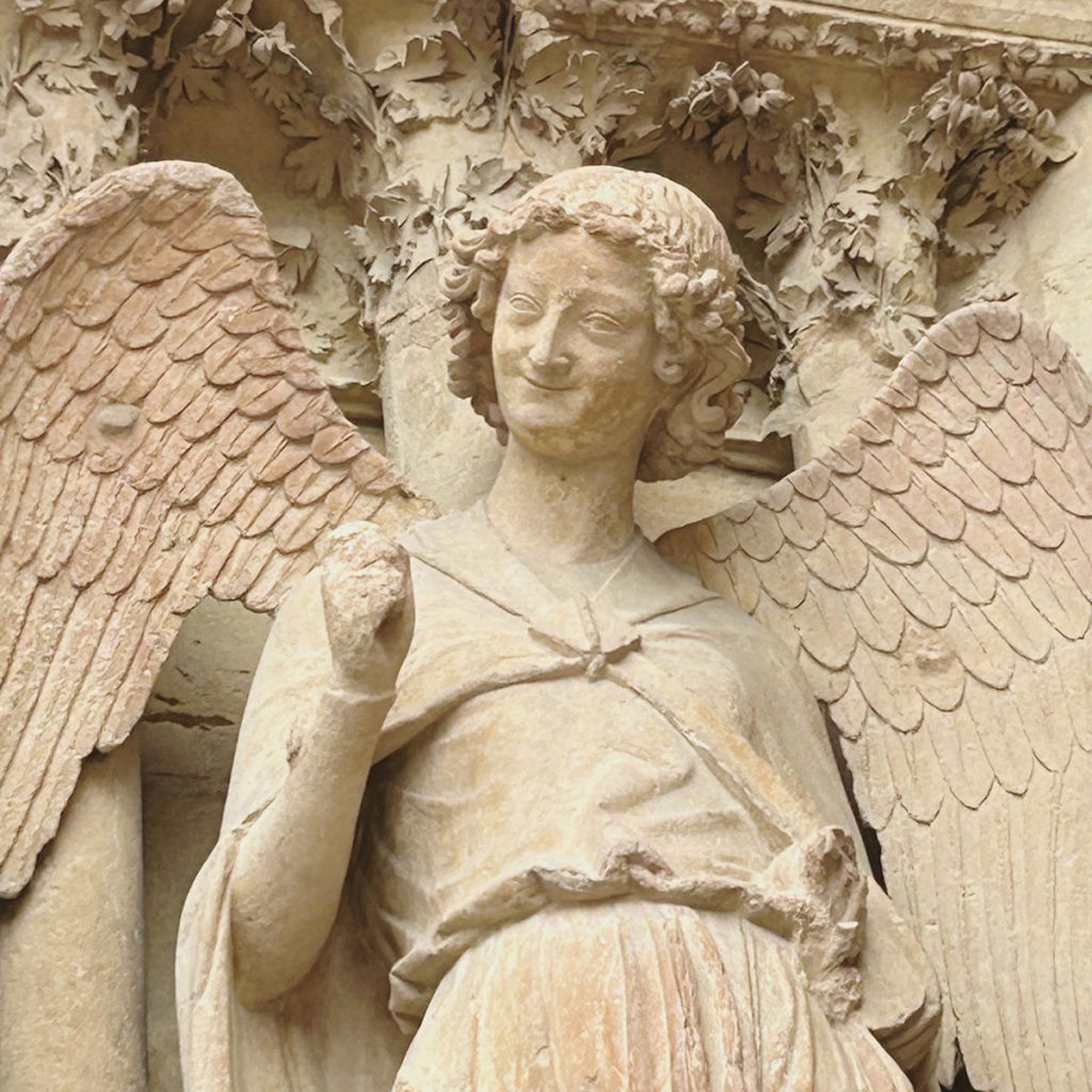 ランス大聖堂「ほほえみの天使」